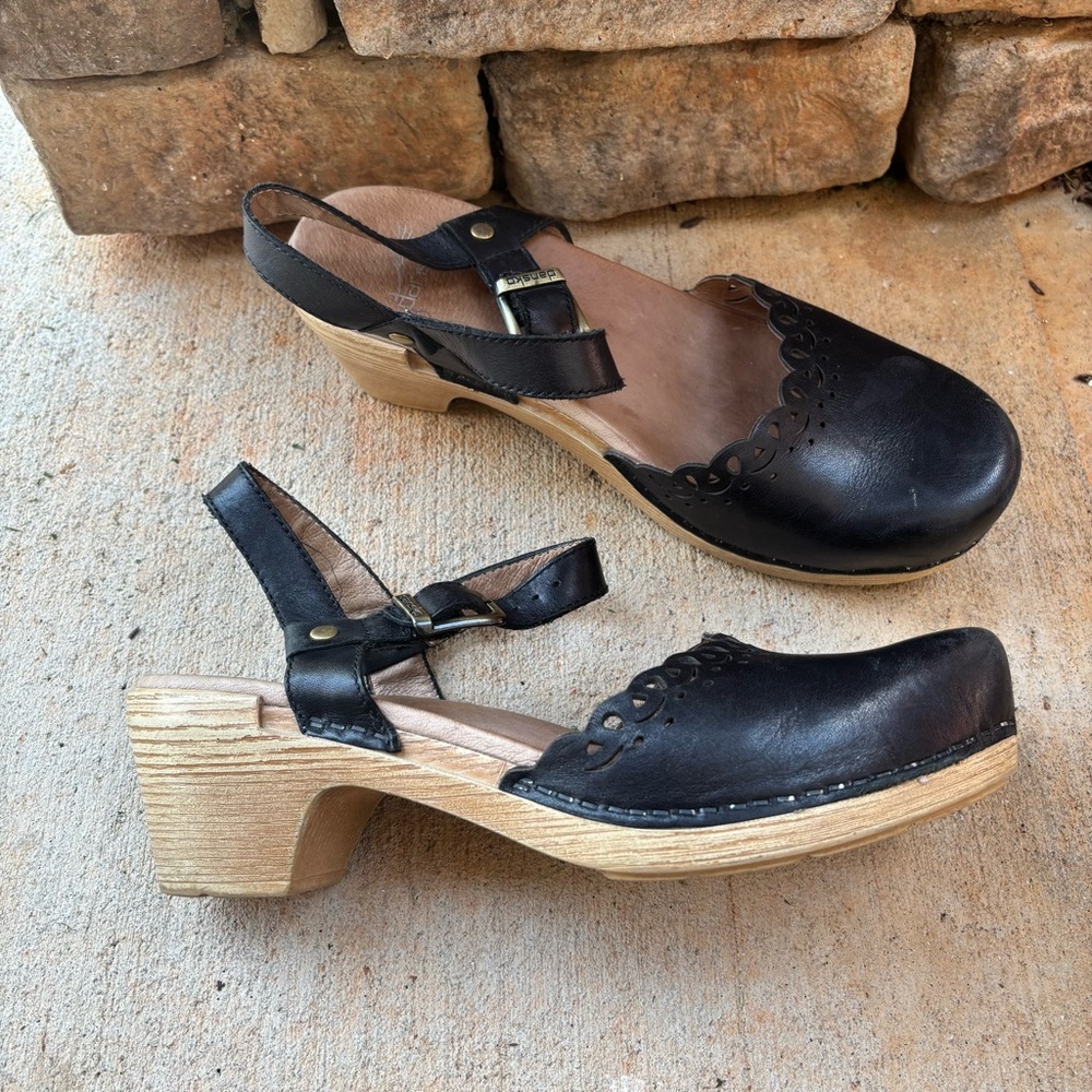 DANSKO Mary Jane Marta Sandals Black Scalloped Eyelet trim size 39